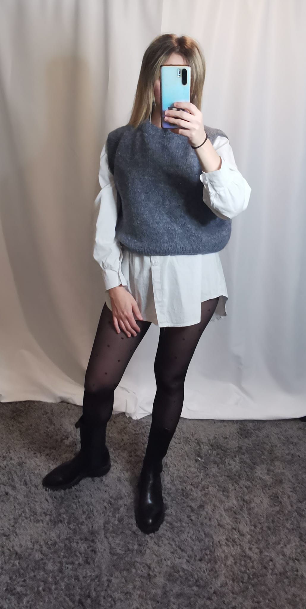 Sleeveless sweater