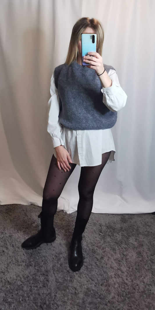 Sleeveless sweater